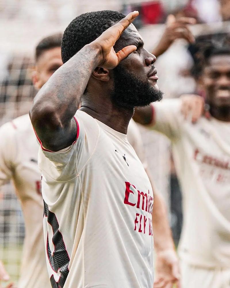 进攻球员如何判断最佳突破时机？（持球进攻者如何把握突破的黄金窗口？）