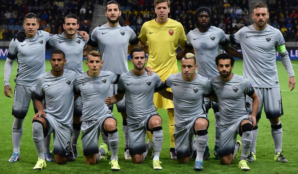 劳塔罗7个自然年意甲进球数上双，成为国米队史第四人（劳塔罗7个自然年意甲进球均上双，位列国米队史第4位）