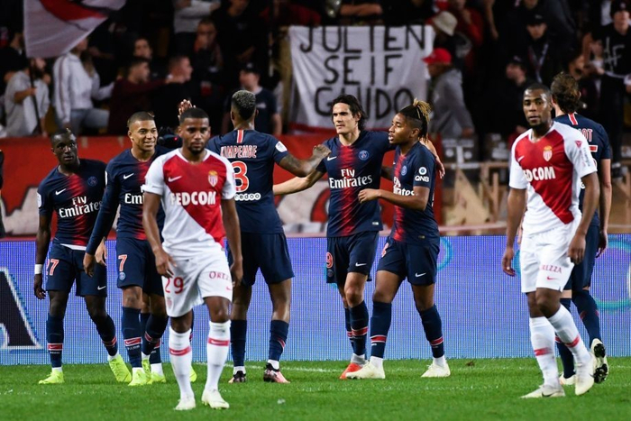 欧冠92年改制后戴帽数前10：梅西、C罗8次第1，姆巴佩5次第4（欧冠改制以来帽子戏法前十：梅西、C罗各8次并列第一，姆巴佩5次位列第4）