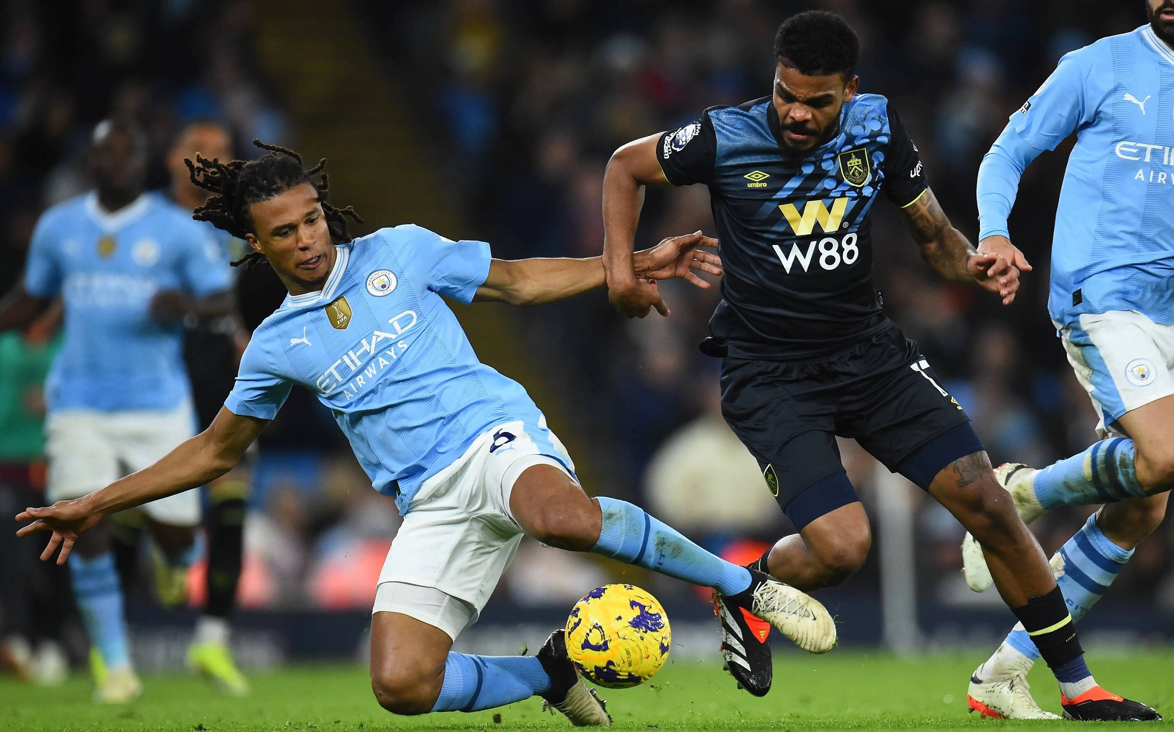 8万人前，21岁克星羞辱皇马：将球带进球门！ 阿隆索已难逃下课？（8万观众见证，21岁新星盘带破门成皇马克星！阿隆索帅位告急？）