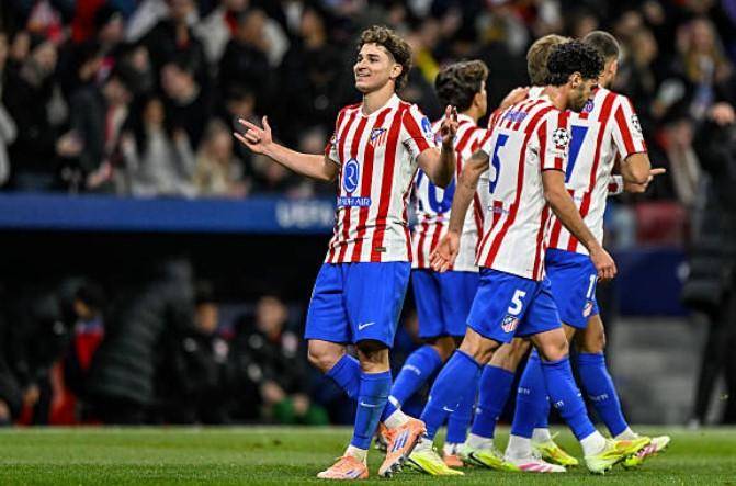 范戴克：外界的噪声不会改变什么，一切最终要靠在赛场上回应（范戴克：任凭外界喧嚣，答案终在球场上给出）