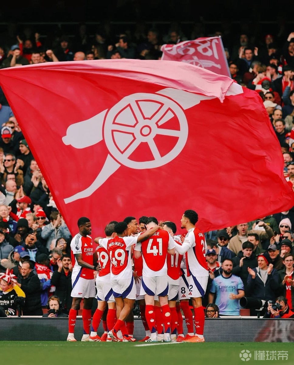 重返狼队？特劳雷或成救主！英超副班长向昔日功臣伸出橄榄枝（英超垫底队递橄榄枝，狼队旧将特劳雷或回归救火）