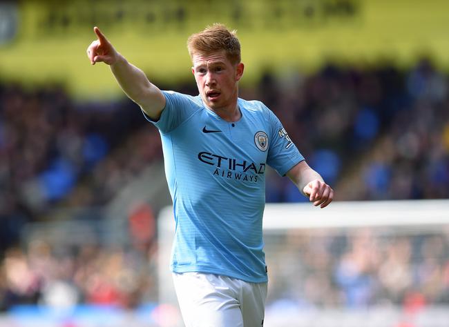 TA：西班牙与巴萨都想治疗亚马尔，并都想将受伤责任推给对方（TA：西班牙队与巴萨抢治亚马尔，受伤责任互相推诿）