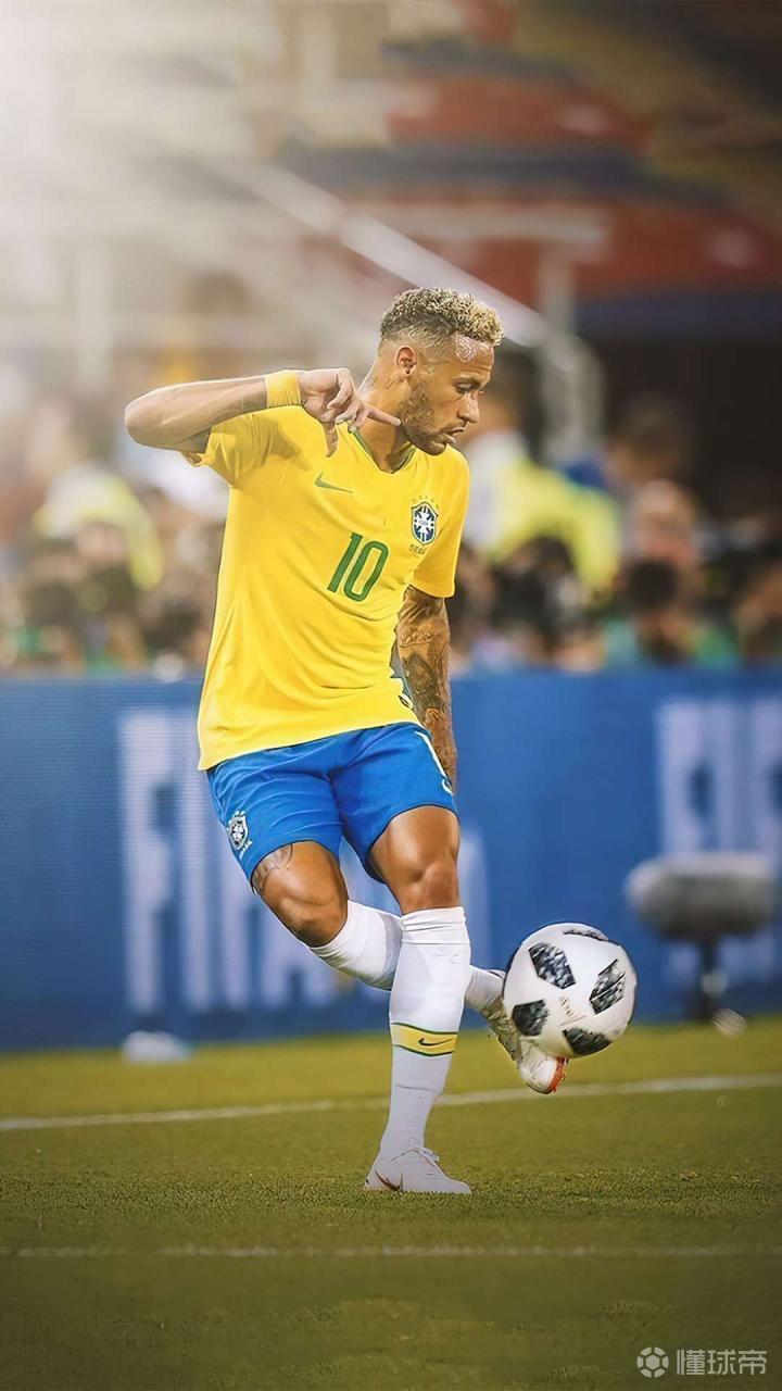 阿圭罗：阿根廷能赢2026世界杯；梅西是巴萨队史最重要的球员（阿圭罗：看好阿根廷夺得2026年世界杯，梅西是巴萨史上最重要的球员）